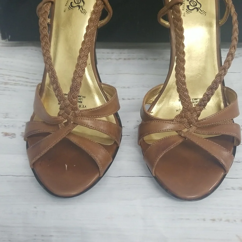 Carlos Santana Vertigo Brown Heels - Picture 4 of 8